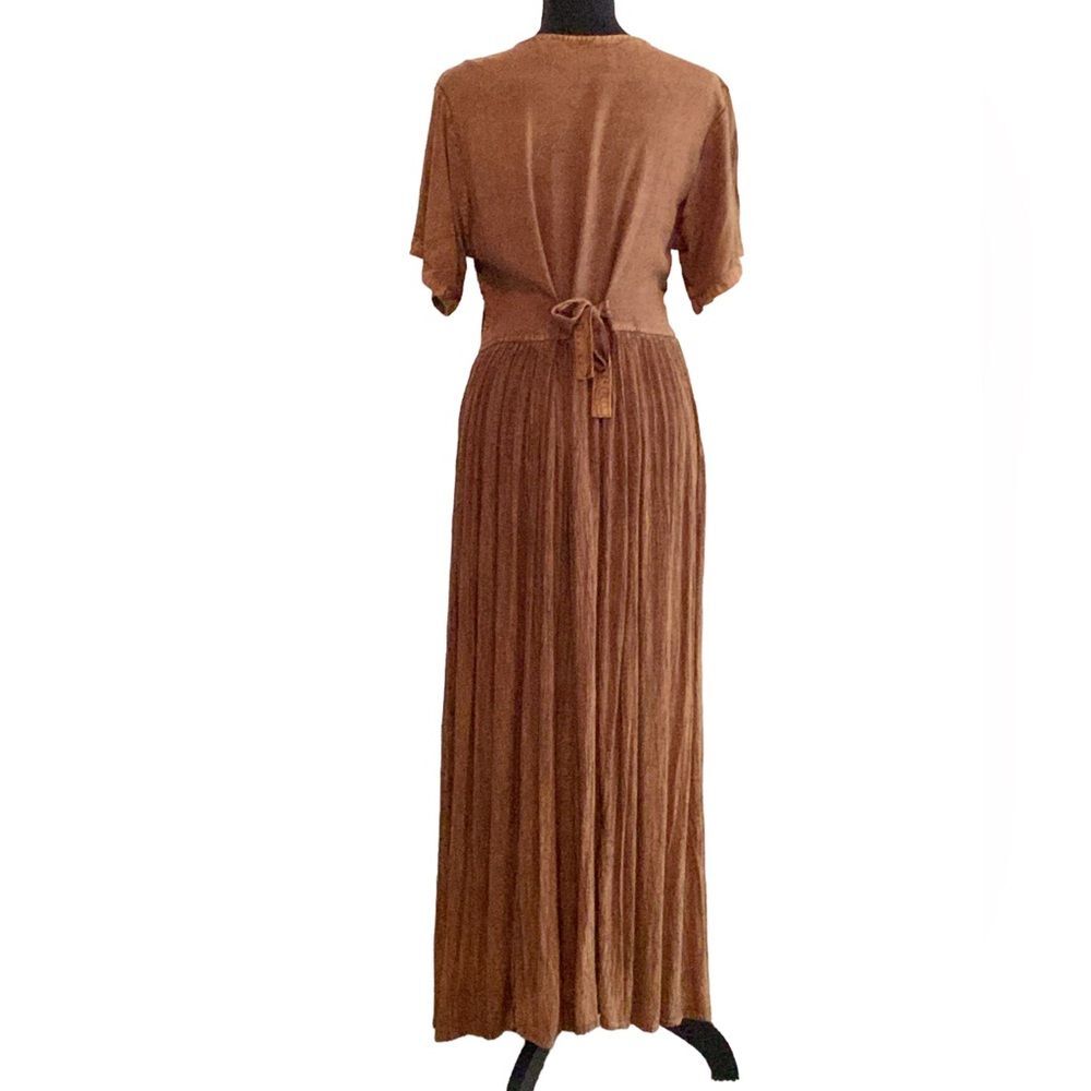 Midi Dresses Size M - Picture 2 of 15
